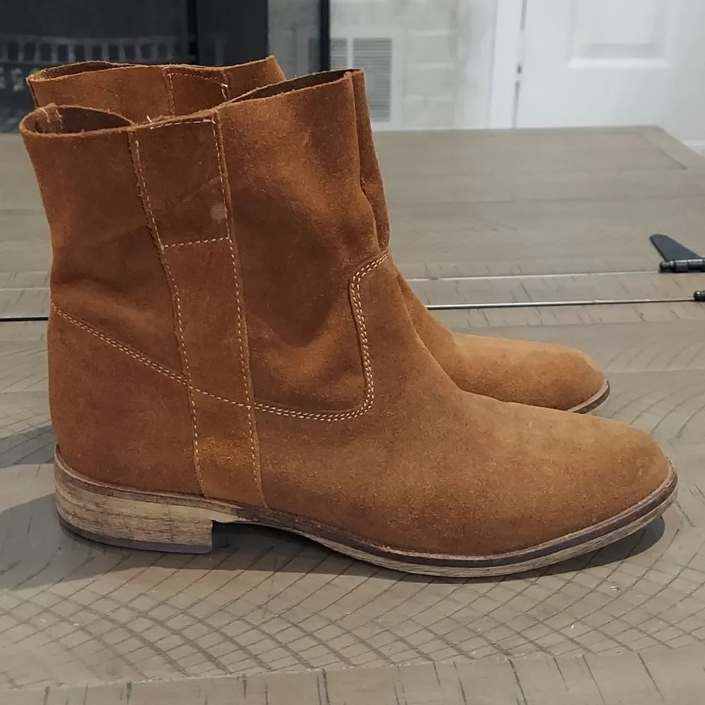 Sundance Catalog Caramel Slouchy Suede Pull-On Ankle Booties Sz 37